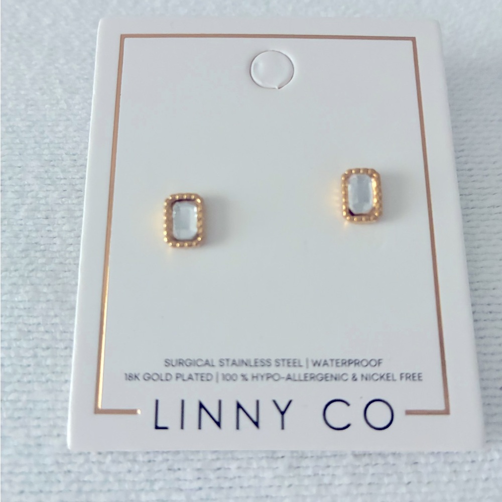 Screwback Stud Earrings